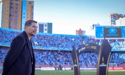 El presidente de Bolívar, Marcelo Claure, en el estadio Hernando Siles.