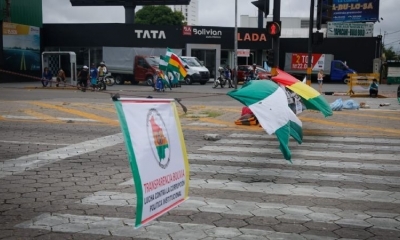 Uno de los puntos de bloqueo este viernes en Santa Cruz