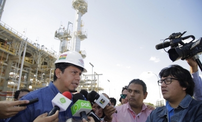 El presidente de Yacimientos Petrolíferos Fiscales Bolivianos (YPFB), Oscar Barriga