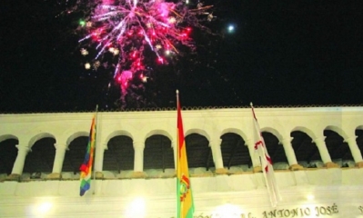 Por primera vez, el homenaje a la campana de la libertad, desde donde se llamó a la revolución. Foto: Correo del Sur
