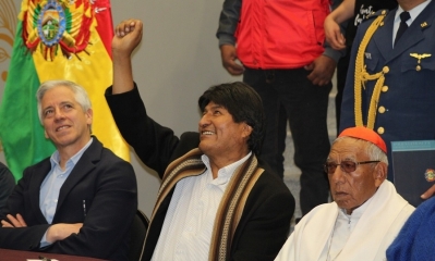 Evo Morales, Álvaro García Linera y Cardenal Toribio Ticona/Foto. ABI