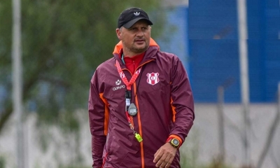 Marcelo Robledo, técnico de independiente petrolero