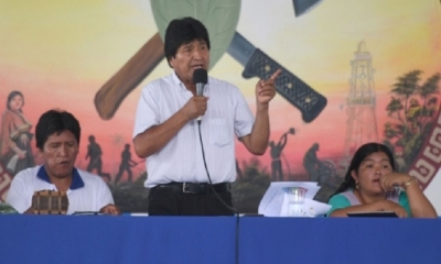 El presidente Evo Morales llegó el viernes a 300.000 seguidores de su cuenta en Twitter