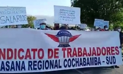 Protesta de trabajadores de AASANA en Cochabamba
