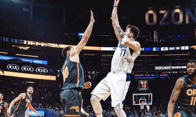El esloveno Luka Doncic totalizó 33 puntos y 10 rebotes