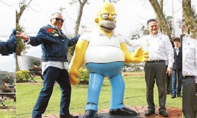 Estatua de Homero Simpson en honor al actor de doblaje Humberto Vélez. Foto: Internet