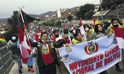 Bloqueos en Potosi impiden el ingreso a Camacho y Mesa