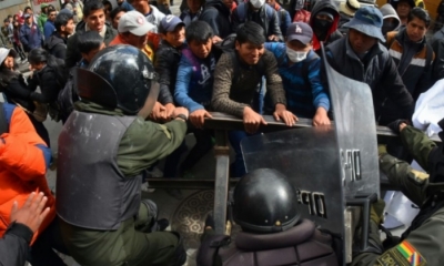 Enfrentamientos de estudiantes de la UPEA con la Policía Foto: Los Tiempos.