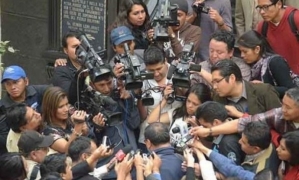 La prensa boliviana ejerciendo su derecho