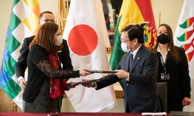 La canciller, Karen Longaric