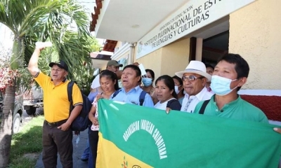 Indígenas piden la destitución del director el instituto lenguas Indígenas.