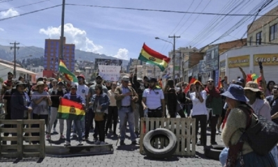 Una nueva jornada teñida de violencia, racismo y discriminación fue protagonizada por grupos de choque
