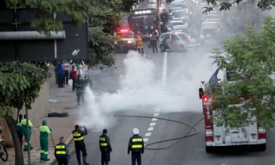 Queman neumáticos para bloquear una calle en la huelga general/Foto. RRSS
