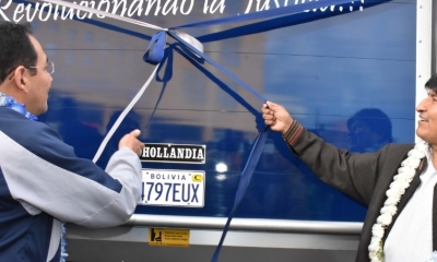 Así entregaron las movilidades/Foto. ABI