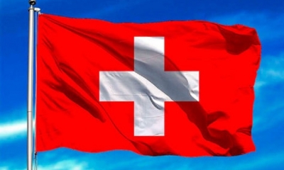 La bandera de Suiza, cuyo gobierno podría dejar de envíar cooperación a Bolivia. Foto: RRSS