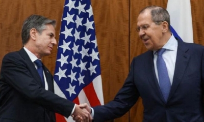 El secretario de Estado de los Estados Unidos, Antony Blinken (izq.), y al ministro de Relaciones Exteriores de Rusia, Sergei Lavrov, en Ginebra