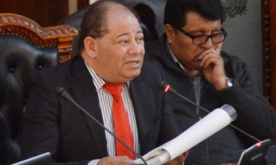Carlos Romero, fue interpelado por varios temas/Foto. RRSS