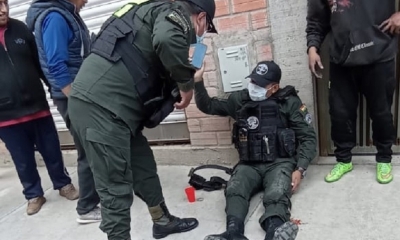 Policía herido por impacto de bala en el piso. Foto/RRSS
