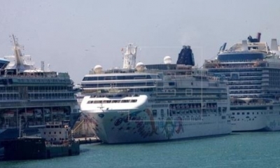 3 200 personas a bordo para un crucero por el Caribe.