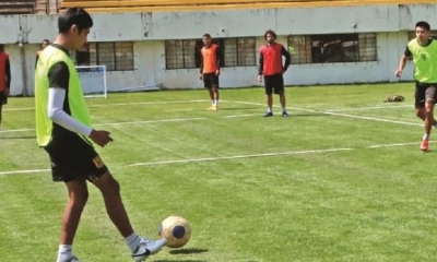 Los jugadores del Tigre, durante un entrenamiento en el complejo Rafael Mendoza.