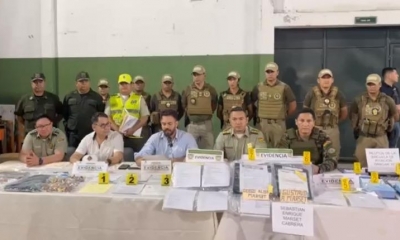 Conferencia de prensa del ministro de gobierno, Eduardo del Castillo. 