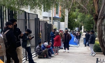 La fila para la preventa de entradas para el Hombre Araña.. /Foto: Pagina Siete