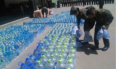 Entrega de agua y alimentos a población de Palca afectada por las lluvias 