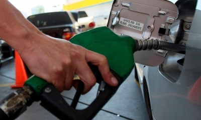 Desde hace años el País subvenciona la importación de combustible.