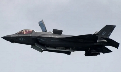 Imagen de archivo un sigiloso y potente avión de combate estadounidense que desapareció este domingo 17 de septiembre de 2023