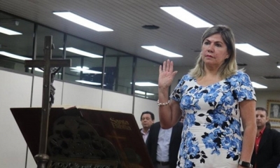 Marisol Ortiz al momento de su juramento
