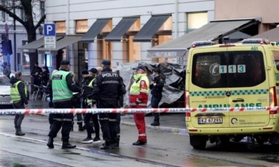 La policía y la ambulancia se encuentran en una escena en Bislett en Oslo, Noruega.