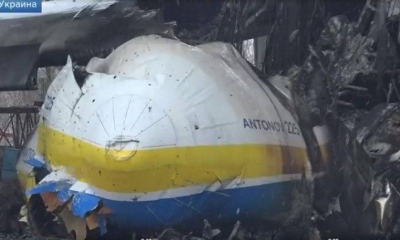 Restos destrozados del avión de carga más grande del mundo, el Antonov AN-225