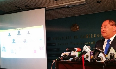  El ministro de Gobierno, Carlos Romero, en conferencia de prensa.