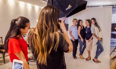 El grupo de mujeres en sesión de fotos/Foto. Kreab