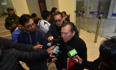 Comisiones entran a la reunión de la mesa técnica entre la UPEA y el Gobierno. | APG