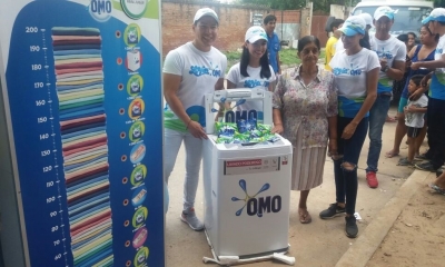 La ganadora de la Lavadora, Sra Felicidad Contreras/Foto. RB 