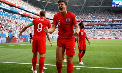 Harry Maguire de Inglaterra celebra el primer gol contra Suecia en el Samara Arena. Foto. RT