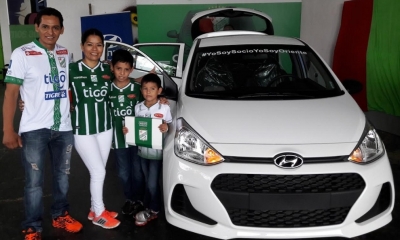 Los felices ganadores del sorteo/Foto. Kreab