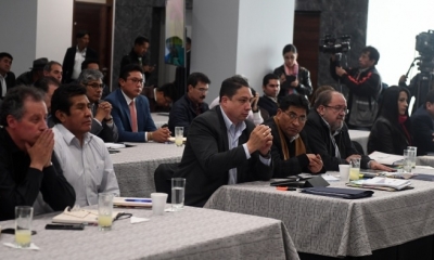 A tempranas horas inicio la reunión/Foto. ABI