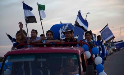 Marcha de apoyo a presidente Evo en Villa montes