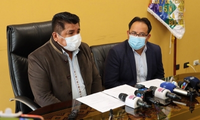 Autoridades del Ministerio de Agua informaron de la Resolución. 