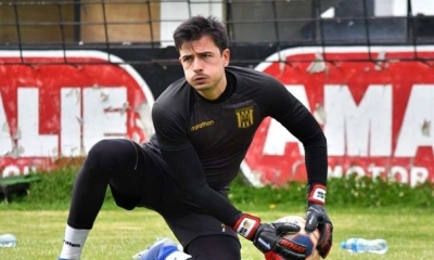 El guardameta Guillermo Viscarra en una práctica del equipo atigrado en el complejo Rafael Mendoza