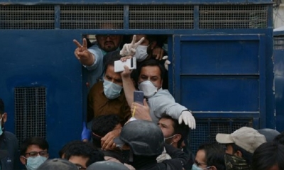 En total fueron 150 médicos, paramédicos y enfermeros los arrestados por las autoridades de Pakistán. | Fuente: AFP