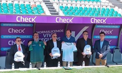 El presidente de la Federación Boliviana de Fútbol (FBF), Fernando Costa.