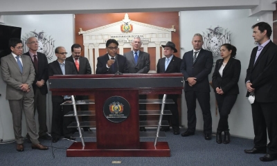 Equipo de expertos constitucionalistas que junto al ministro Lima diseña lineamientos del plan de reforma judicial | Ministerio de Justicia 