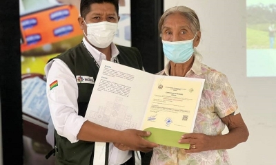 Senasag entregó registro sanitario de establecimientos piscícolas a productores del Beni.