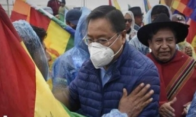 Presidente Arce, saludo a los marchistas /Foto: Brújula Digital
