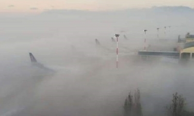 La intensa neblina ocasionó suspensión de vuelos/Foto. BoA