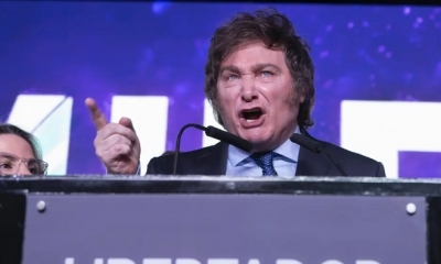 El economista ultraliberal Javier Milei busca ser el presidente de Argentina. 