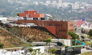 EE.UU. ha ordenado a parte de su personal diplomático salir de Venezuela